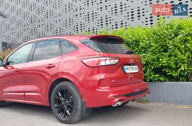 Внедорожник / Кроссовер Ford Kuga 2020 в 