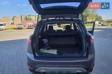 Внедорожник / Кроссовер Ford Kuga 2012 в 