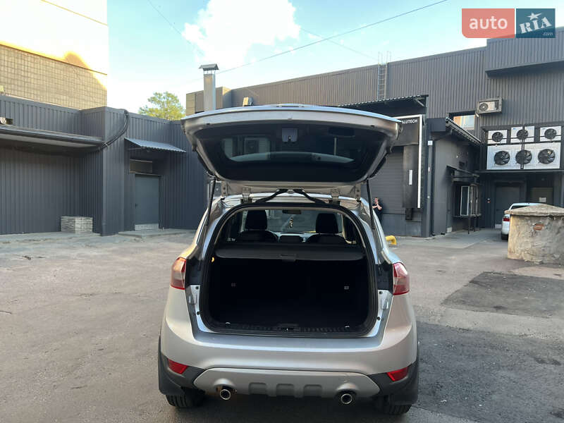 Позашляховик / Кросовер Ford Kuga 2011 в Черкасах
