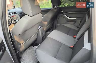 Внедорожник / Кроссовер Ford Kuga 2012 в 