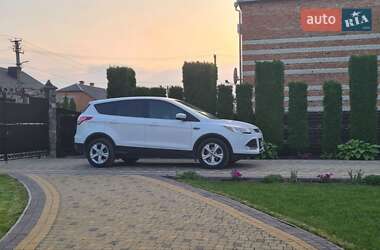 Внедорожник / Кроссовер Ford Kuga 2014 в Радехове