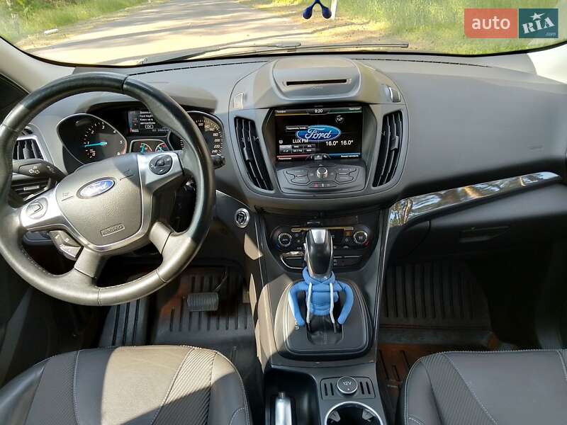 Внедорожник / Кроссовер Ford Kuga 2016 в Каменке