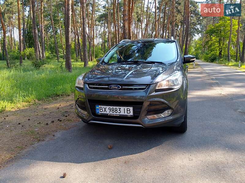 Внедорожник / Кроссовер Ford Kuga 2016 в Каменке