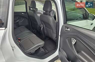 Внедорожник / Кроссовер Ford Kuga 2019 в 
