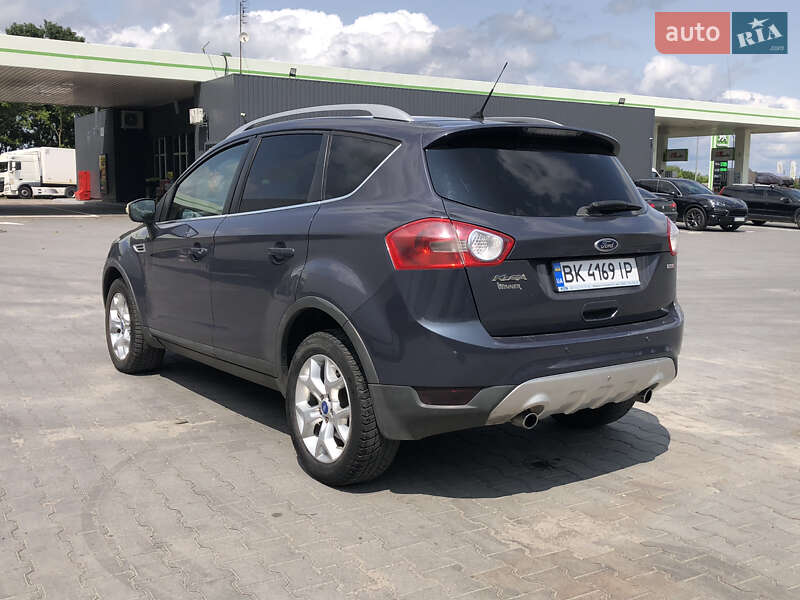 Внедорожник / Кроссовер Ford Kuga 2011 в Ровно