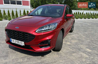 Внедорожник / Кроссовер Ford Kuga 2022 в 