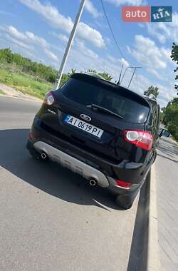 Внедорожник / Кроссовер Ford Kuga 2011 в 