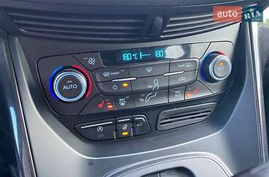 Внедорожник / Кроссовер Ford Kuga 2019 в 