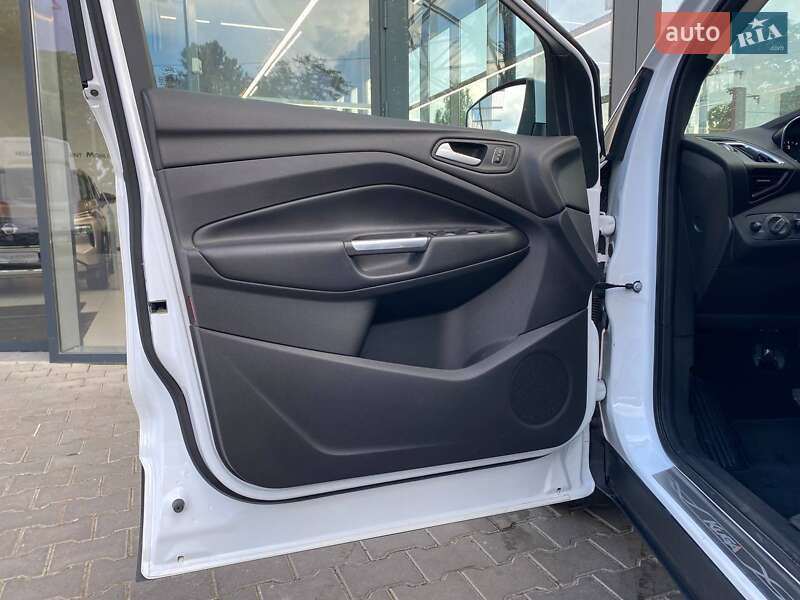 Внедорожник / Кроссовер Ford Kuga 2019 в Одессе