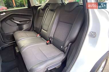 Внедорожник / Кроссовер Ford Kuga 2019 в 