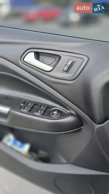 Позашляховик / Кросовер Ford Kuga 2014 в Ужгороді фото 17 Позашляховик / Кросовер Ford Kuga 2014 в Ужгороді