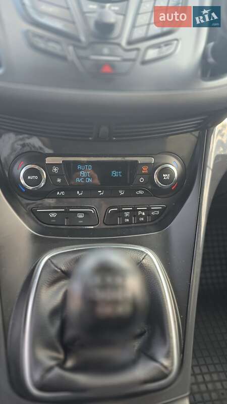 Позашляховик / Кросовер Ford Kuga 2014 в Ужгороді фото 19 Позашляховик / Кросовер Ford Kuga 2014 в Ужгороді