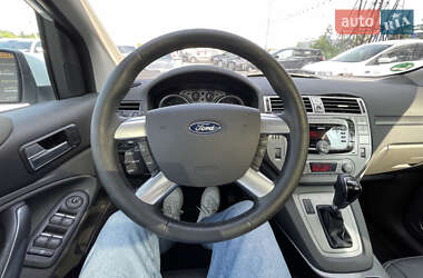 Внедорожник / Кроссовер Ford Kuga 2011 в 
