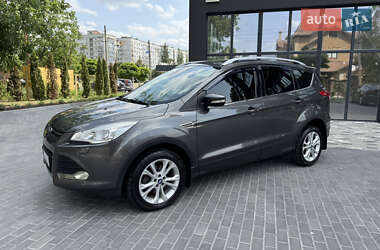 Внедорожник / Кроссовер Ford Kuga 2016 в 