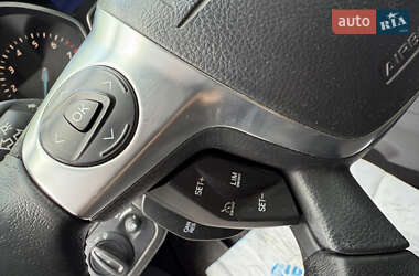 Внедорожник / Кроссовер Ford Kuga 2016 в 
