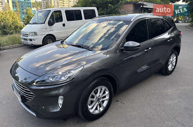 Внедорожник / Кроссовер Ford Kuga 2021 в Киеве