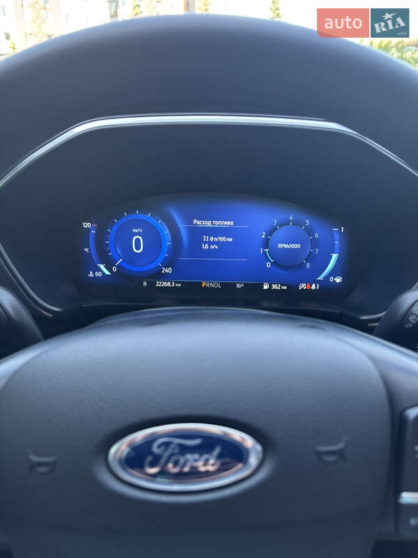 Позашляховик / Кросовер Ford Kuga 2021 в Києві