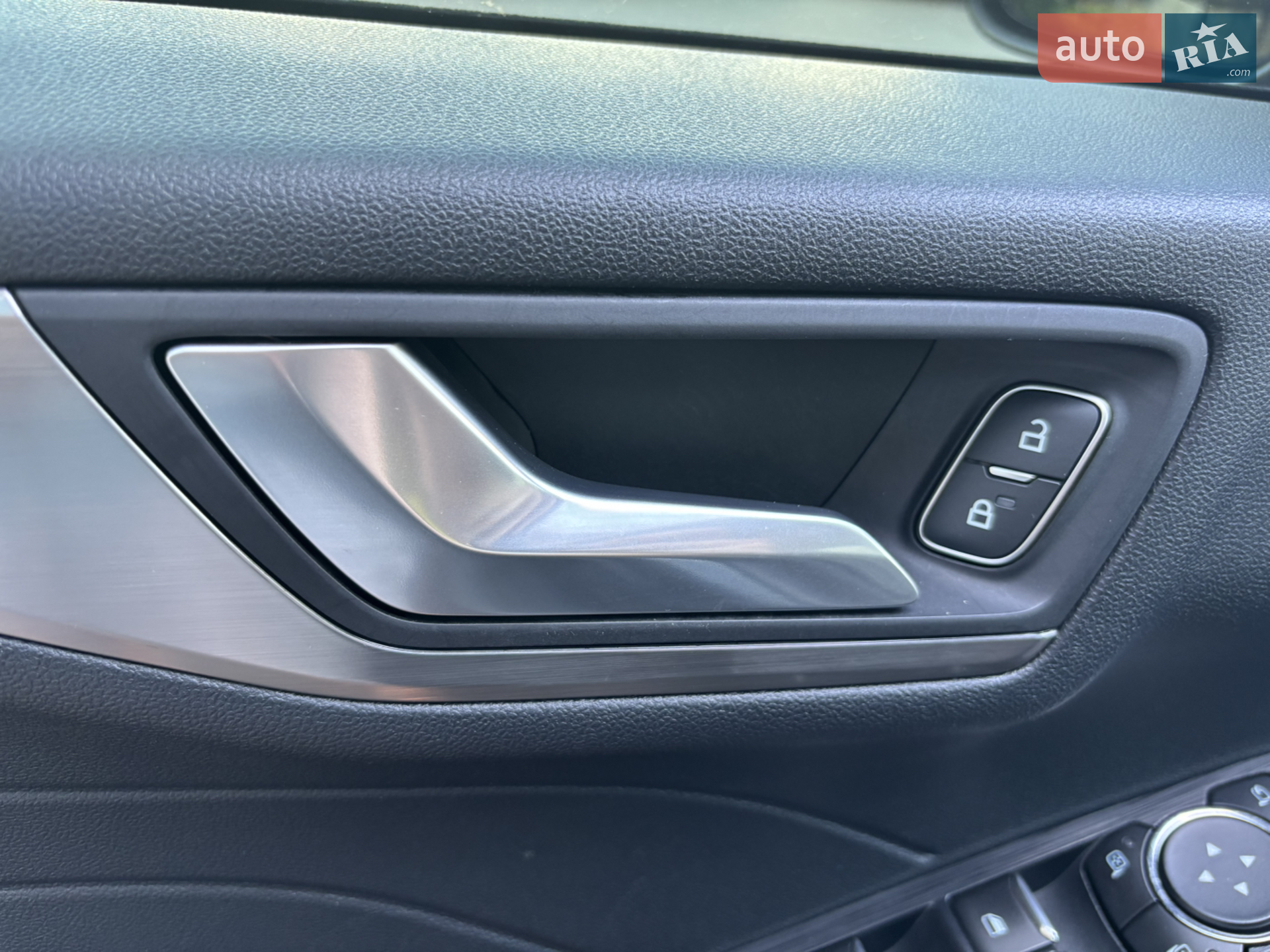 2021 Ford Kuga - мініатюра 28