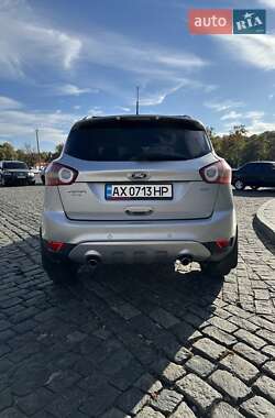 Внедорожник / Кроссовер Ford Kuga 2011 в 