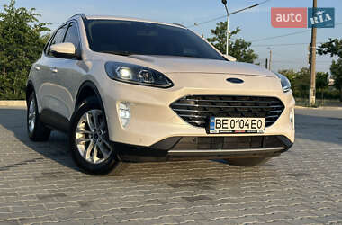 Внедорожник / Кроссовер Ford Kuga 2020 в Николаеве