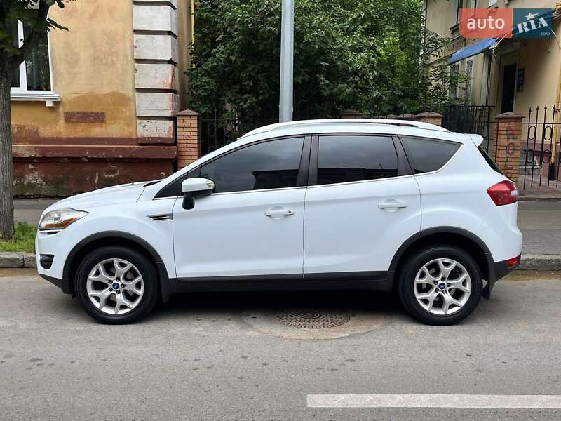 Внедорожник / Кроссовер Ford Kuga 2011 в Чернигове