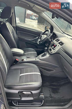 Внедорожник / Кроссовер Ford Kuga 2011 в 