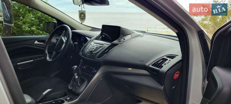 Внедорожник / Кроссовер Ford Kuga 2016 в Черкассах фото 5 Внедорожник / Кроссовер Ford Kuga 2016 в Черкассах
