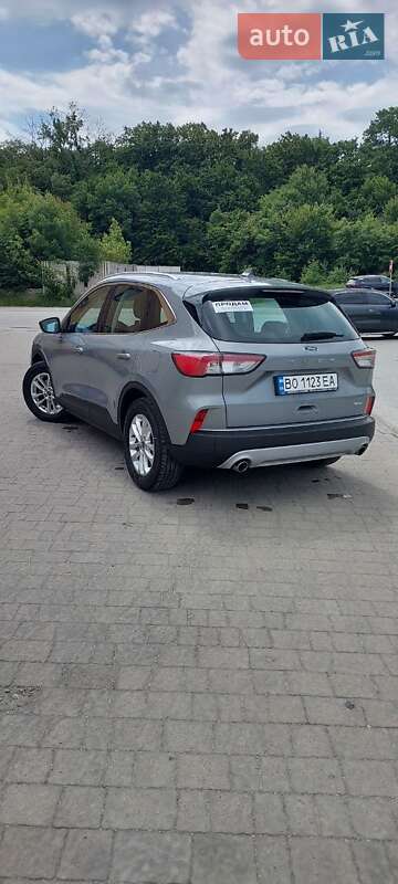 Внедорожник / Кроссовер Ford Kuga 2020 в Чорткове