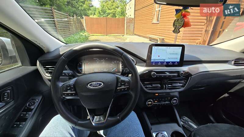 Внедорожник / Кроссовер Ford Kuga 2020 в Чорткове