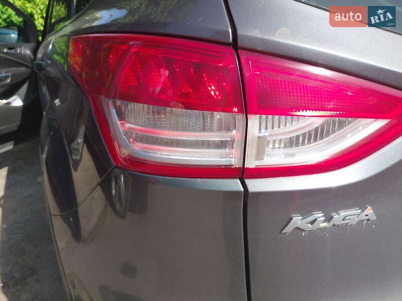 Позашляховик / Кросовер Ford Kuga 2014 в Рівному