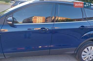 Внедорожник / Кроссовер Ford Kuga 2014 в 