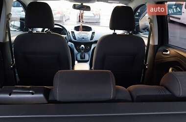 Внедорожник / Кроссовер Ford Kuga 2014 в 
