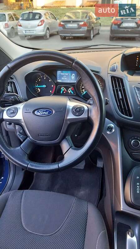 Внедорожник / Кроссовер Ford Kuga 2014 в Тернополе