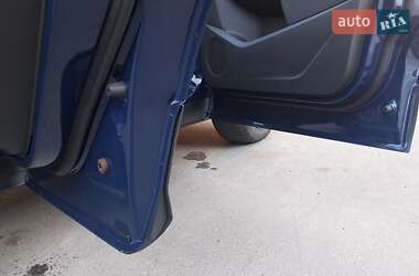 Внедорожник / Кроссовер Ford Kuga 2014 в 