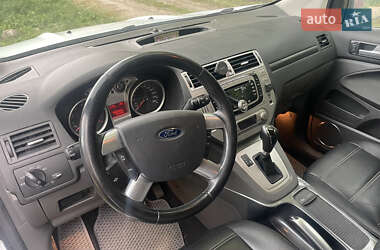 Внедорожник / Кроссовер Ford Kuga 2012 в 