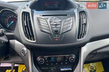 Внедорожник / Кроссовер Ford Kuga 2013 в 