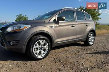 Внедорожник / Кроссовер Ford Kuga 2012 в 