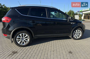 Внедорожник / Кроссовер Ford Kuga 2012 в 