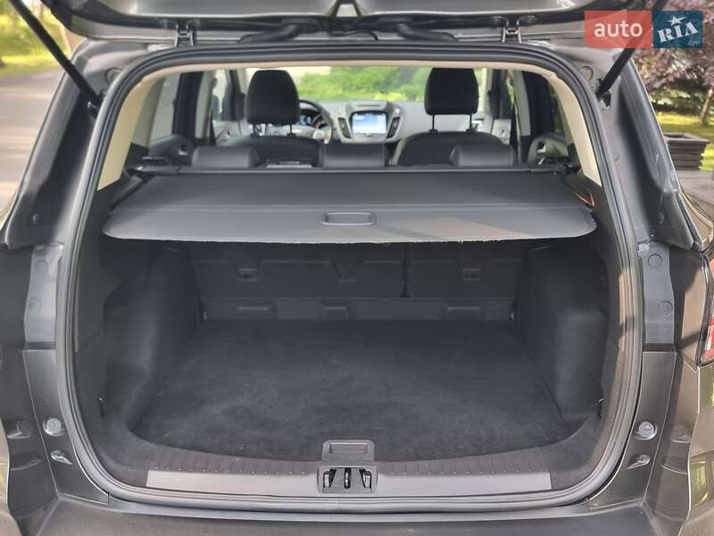 Позашляховик / Кросовер Ford Kuga 2019 в Києві