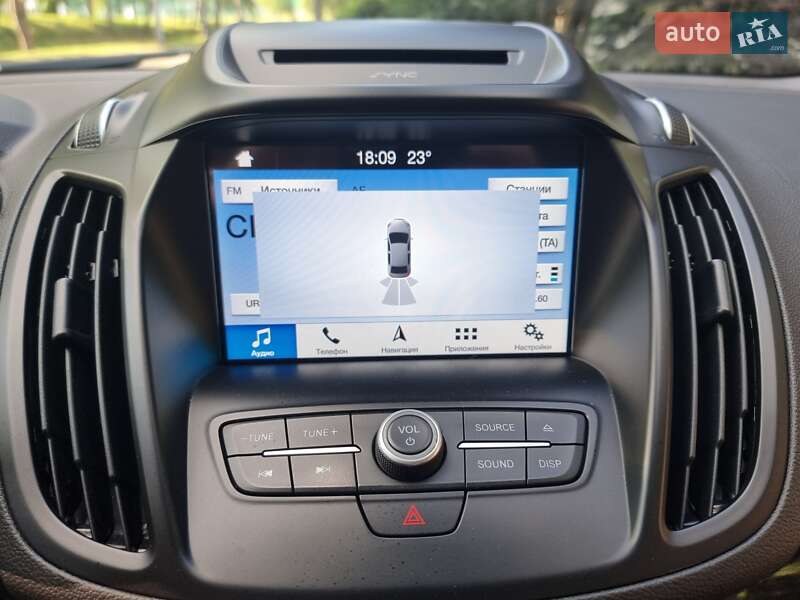 Позашляховик / Кросовер Ford Kuga 2019 в Києві
