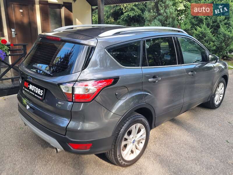 Позашляховик / Кросовер Ford Kuga 2019 в Києві