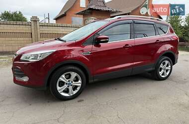 Внедорожник / Кроссовер Ford Kuga 2015 в 