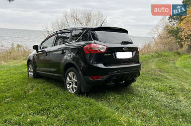 Внедорожник / Кроссовер Ford Kuga 2011 в 