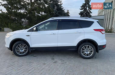 Внедорожник / Кроссовер Ford Kuga 2013 в 