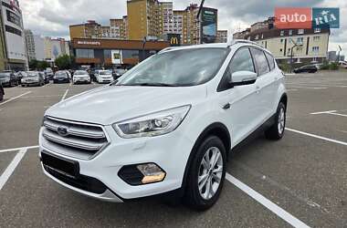 Внедорожник / Кроссовер Ford Kuga 2019 в Киеве