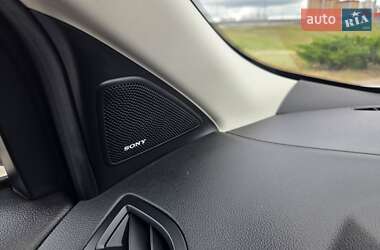 Внедорожник / Кроссовер Ford Kuga 2019 в 