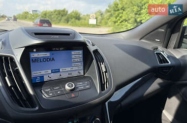 Внедорожник / Кроссовер Ford Kuga 2019 в 