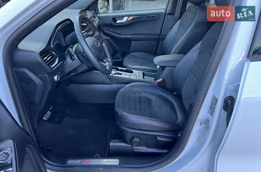 Внедорожник / Кроссовер Ford Kuga 2020 в 