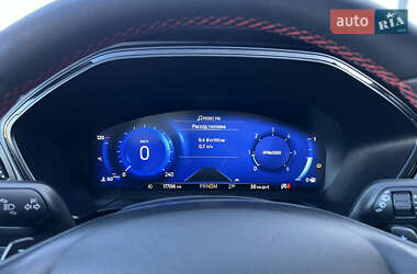 Внедорожник / Кроссовер Ford Kuga 2020 в 