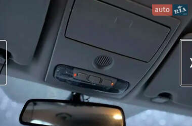 Позашляховик / Кросовер Ford Kuga 2011 в 